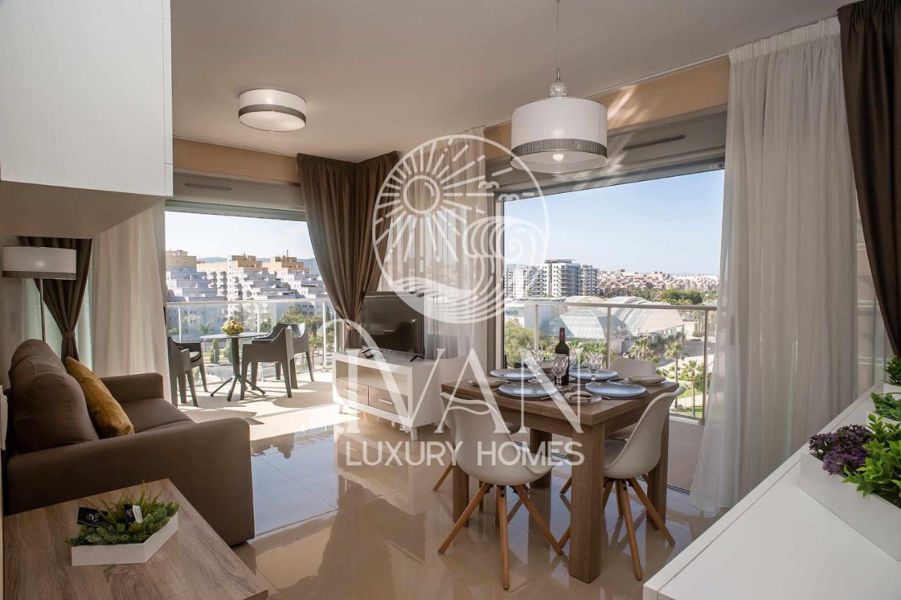 Casa Munteanu Ivan Luxury Homes 6ªpta Norte 1ªlinea オロペサ・デル・マール エクステリア 写真