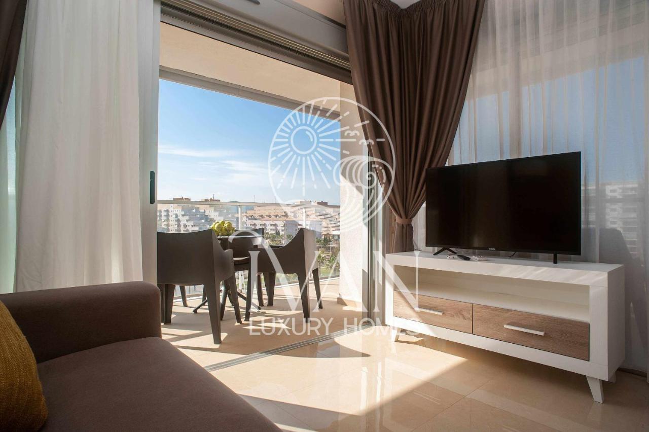 Casa Munteanu Ivan Luxury Homes 6ªpta Norte 1ªlinea オロペサ・デル・マール エクステリア 写真