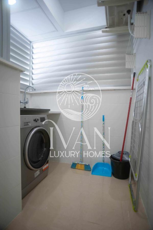 Casa Munteanu Ivan Luxury Homes 6ªpta Norte 1ªlinea オロペサ・デル・マール エクステリア 写真