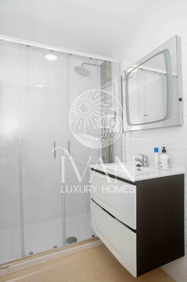 Casa Munteanu Ivan Luxury Homes 6ªpta Norte 1ªlinea オロペサ・デル・マール エクステリア 写真