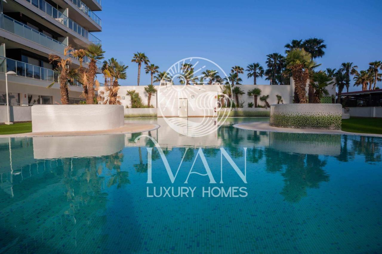 Casa Munteanu Ivan Luxury Homes 6ªpta Norte 1ªlinea オロペサ・デル・マール エクステリア 写真