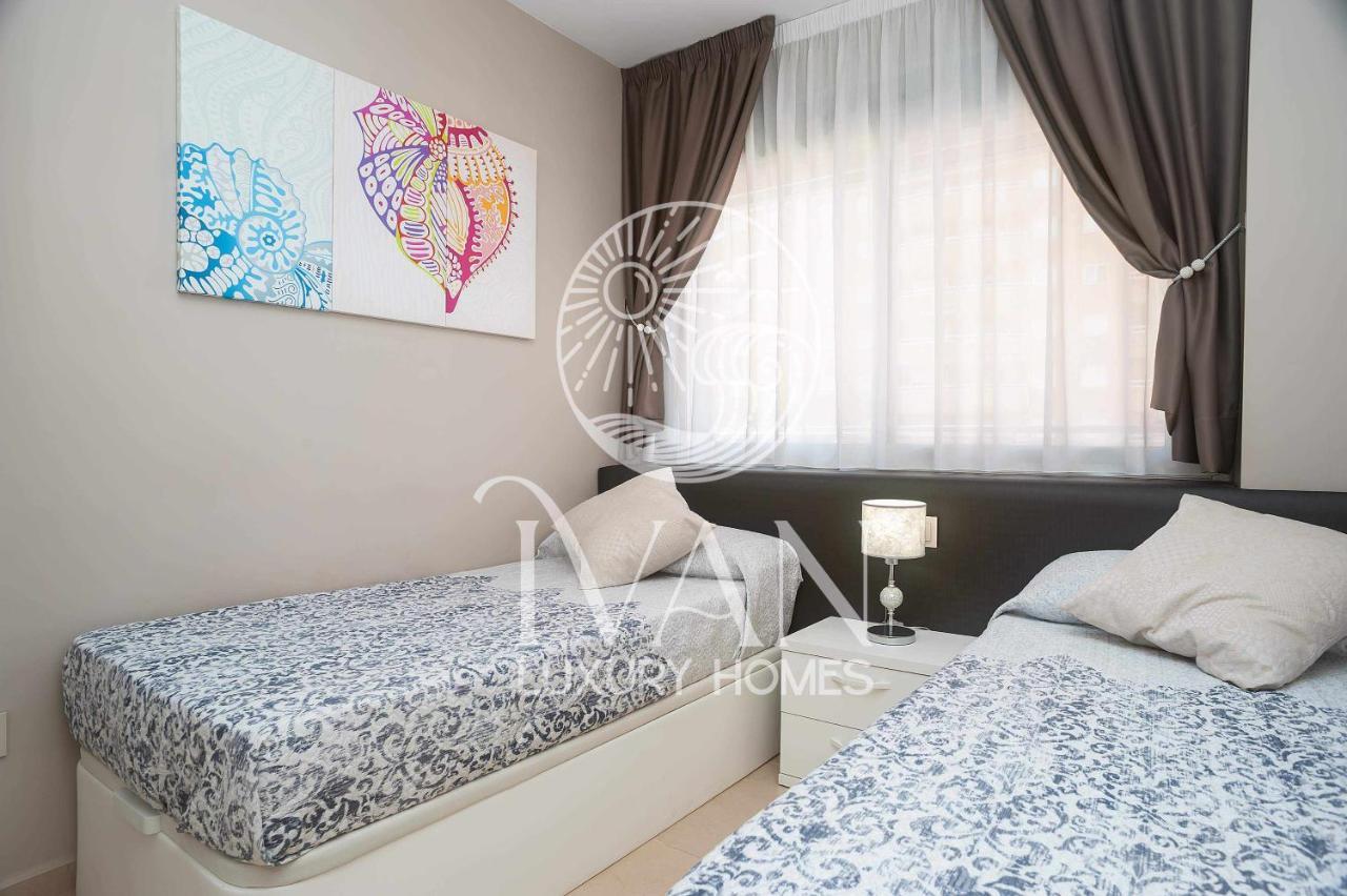 Casa Munteanu Ivan Luxury Homes 6ªpta Norte 1ªlinea オロペサ・デル・マール エクステリア 写真