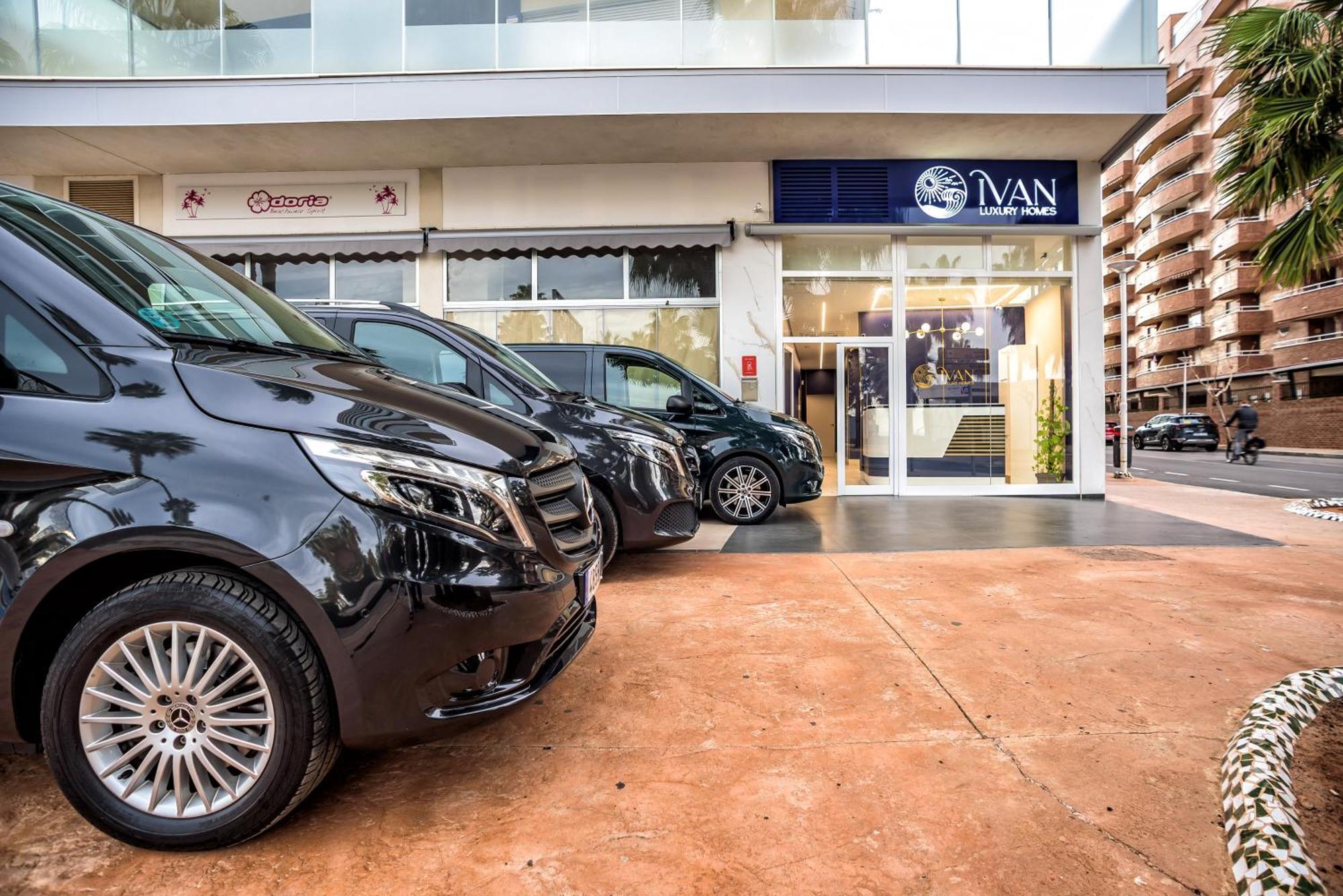 Casa Munteanu Ivan Luxury Homes 6ªpta Norte 1ªlinea オロペサ・デル・マール エクステリア 写真
