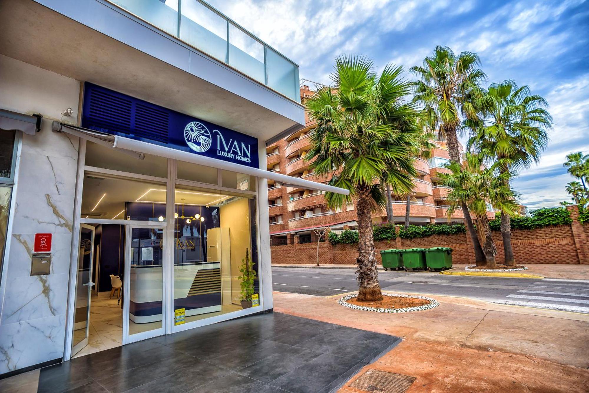Casa Munteanu Ivan Luxury Homes 6ªpta Norte 1ªlinea オロペサ・デル・マール エクステリア 写真